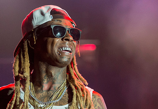 Lil Wayne performing