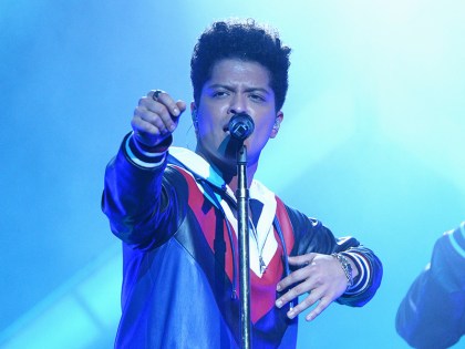 Hip Hop & R&B Single Sales: Bruno Mars Dominates As Remy Ma’s “SHETHER” Debuts