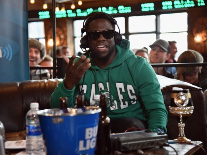 Kevin Hart Apologizes For Drunken Behavior At Super Bowl