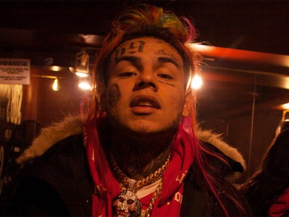 Warrant Reportedly Issued For 6ix9ine Over Fan Choking Claims
