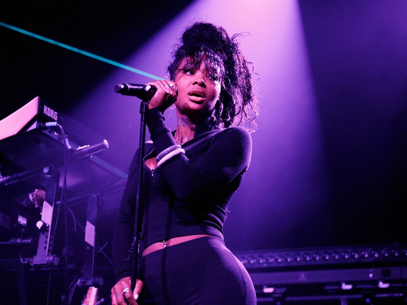 Summer Walker’s Debut Album ‘Over It’ Certified Platinum