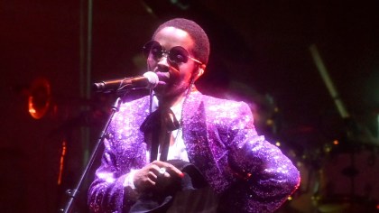 Lauryn Hill Performs 20-Minute Set For Louis Vuitton’s 2021 Line