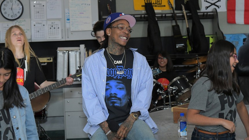 Wiz Khalifa Drops ‘Big Pimpin’ Mixtape With Help From Curren$y, Harry Fraud, TMZ & More