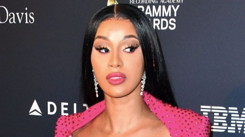 Cardi B Addresses ‘Bullshit’ Claims She’s Divorcing Offset For ‘Attention’