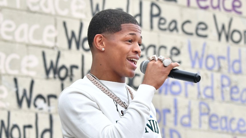 YK Osiris Adds Hilarious Dance Moves To Jacquees’ ‘Star-Spangled Banner’ Rendition