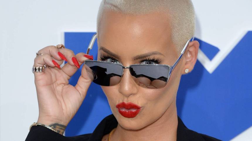 Amber Rose Promotes OnlyFans Account With Nude IG Photo