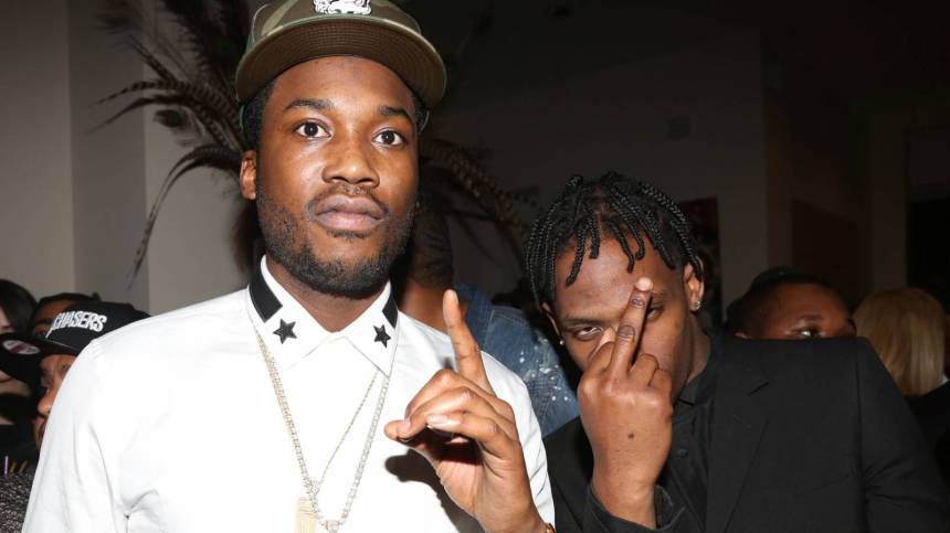 Video Footage Of Travis Scott & Meek Mill’s Fourth Of July Shouting Match Surfaces