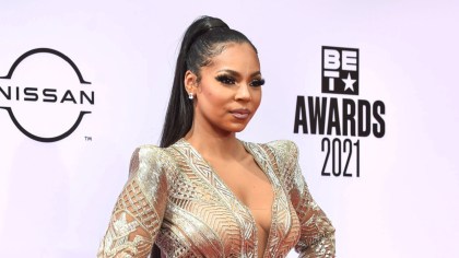 Ashanti Says She’s Fending Off ‘A Sea Of Blue Checks’ In Her DMs – & Even Replies To Some