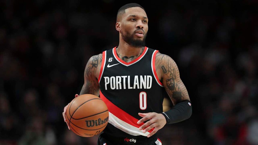 Damian Lillard Spits Freestyle Over GloRilla’s ‘Tomorrow 2’ While Stranded On Plane