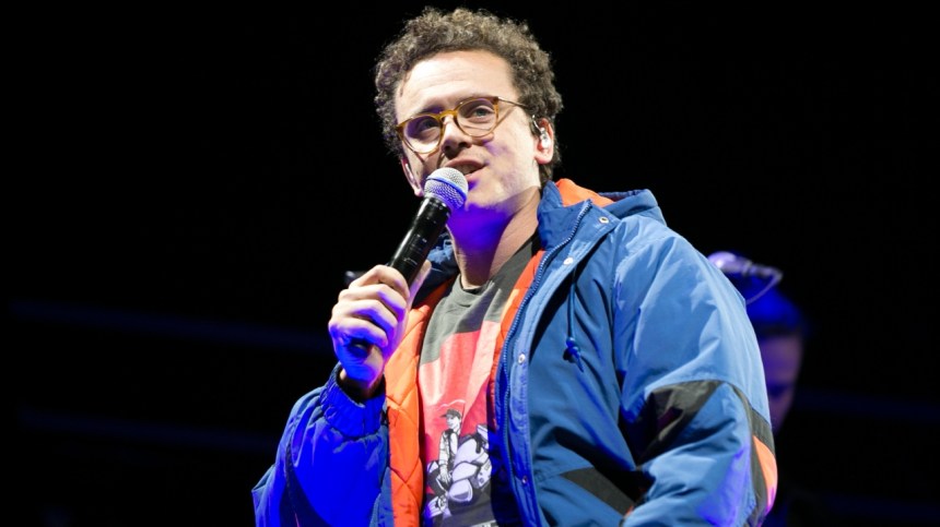 Logic Gets Clowned For Bizarre Post-Show Cooling Off Method
