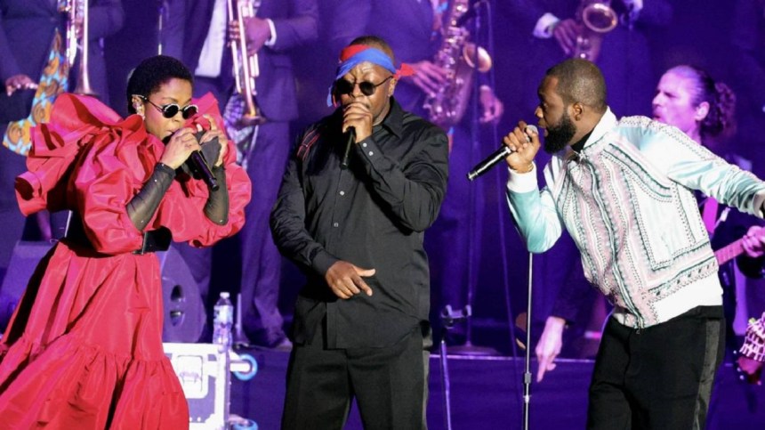 Lauryn Hill Reunites The Fugees At Roots Picnic