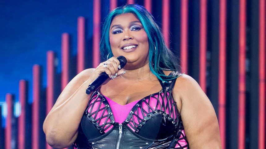 Lizzo Pays It Forward With Launch Of Black Music Scholarship