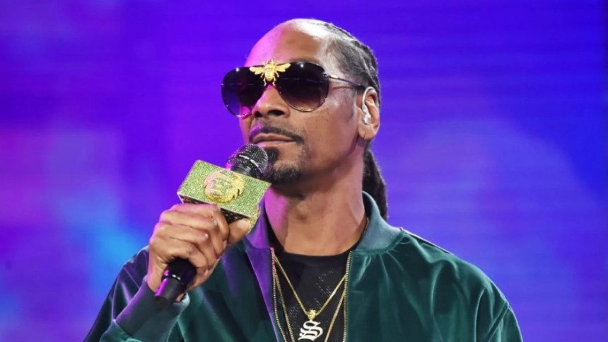 Snoop Dogg Wants To Re-Sign Former Death Row Artist After Viral Video