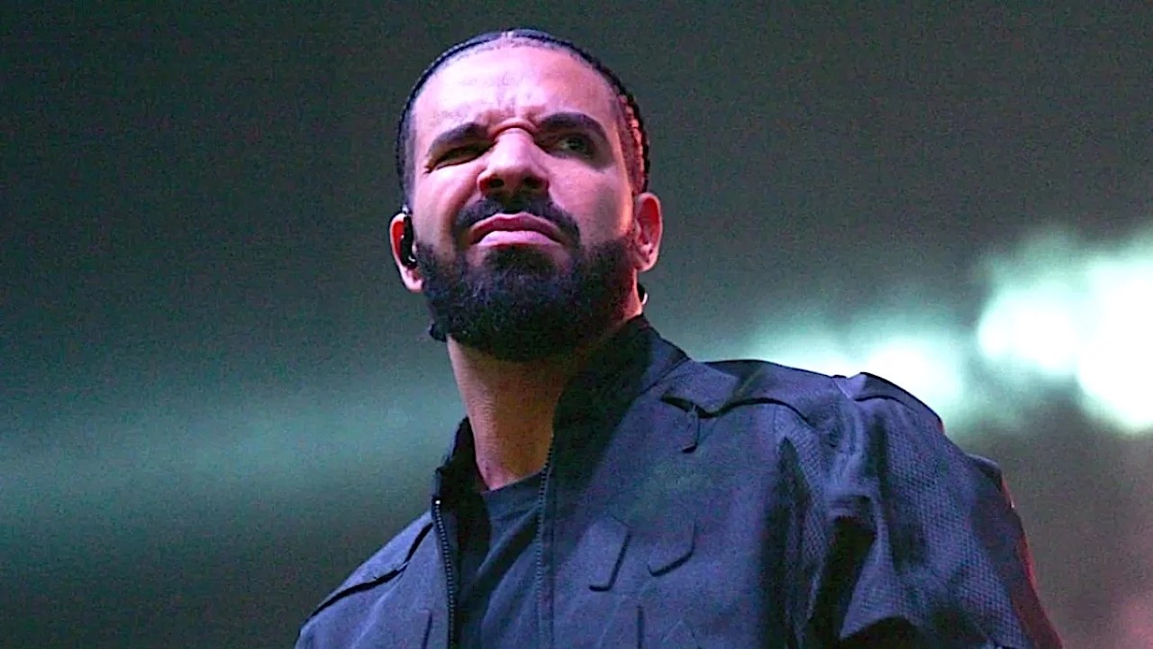 Drake Gets Roasted As Fans Fall For Toronto 'Tomb' Hoax - HipHopDX