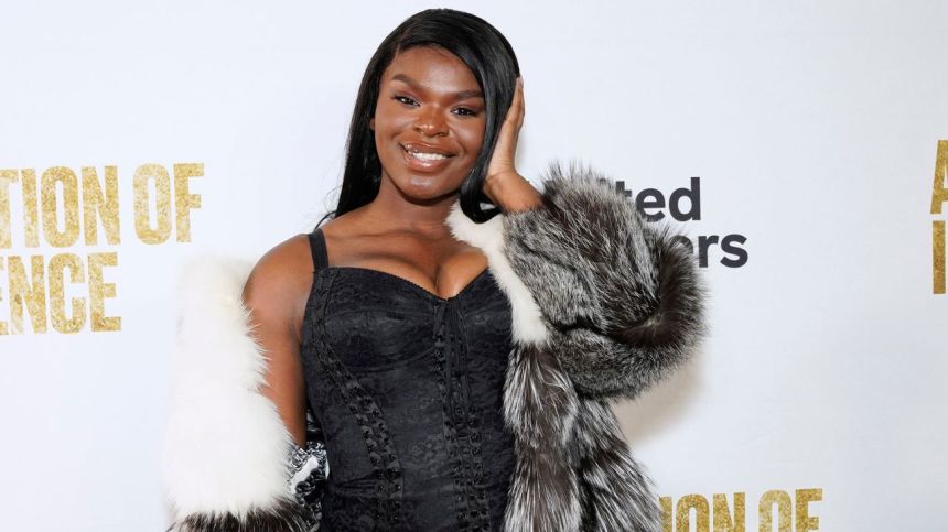ScarLip Responds To 'Twerking' Backlash Over 'She's Hot' Video: 'Don't Put Me In A Box'