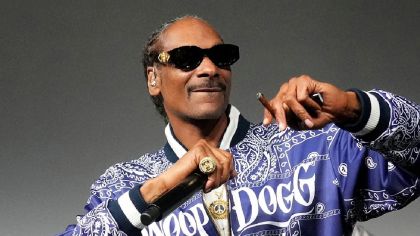 Snoop Dogg Tells Who He’d Love To Share A Blunt With: ‘We Would Have A Nice Time Smoking’