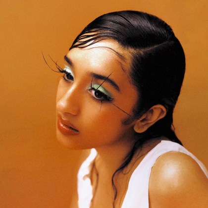 Raveena – ‘Sun Don’t Leave Me’