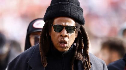 JAY-Z's Rape Accuser Wants Rapper's Defamation Lawsuit Dismissed