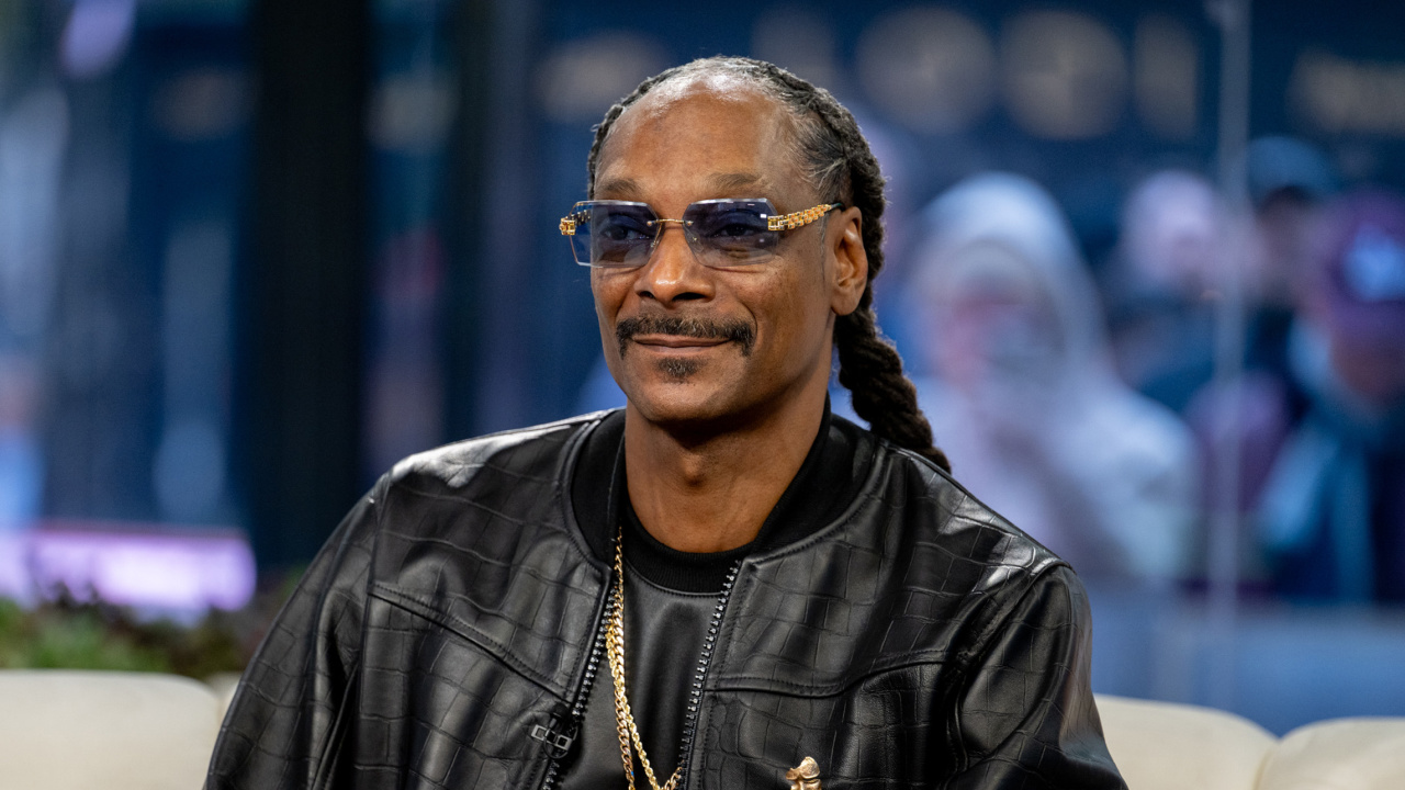 Snoop Dogg Inks New Film & TV Deal With NBCUniversal - HipHopDX