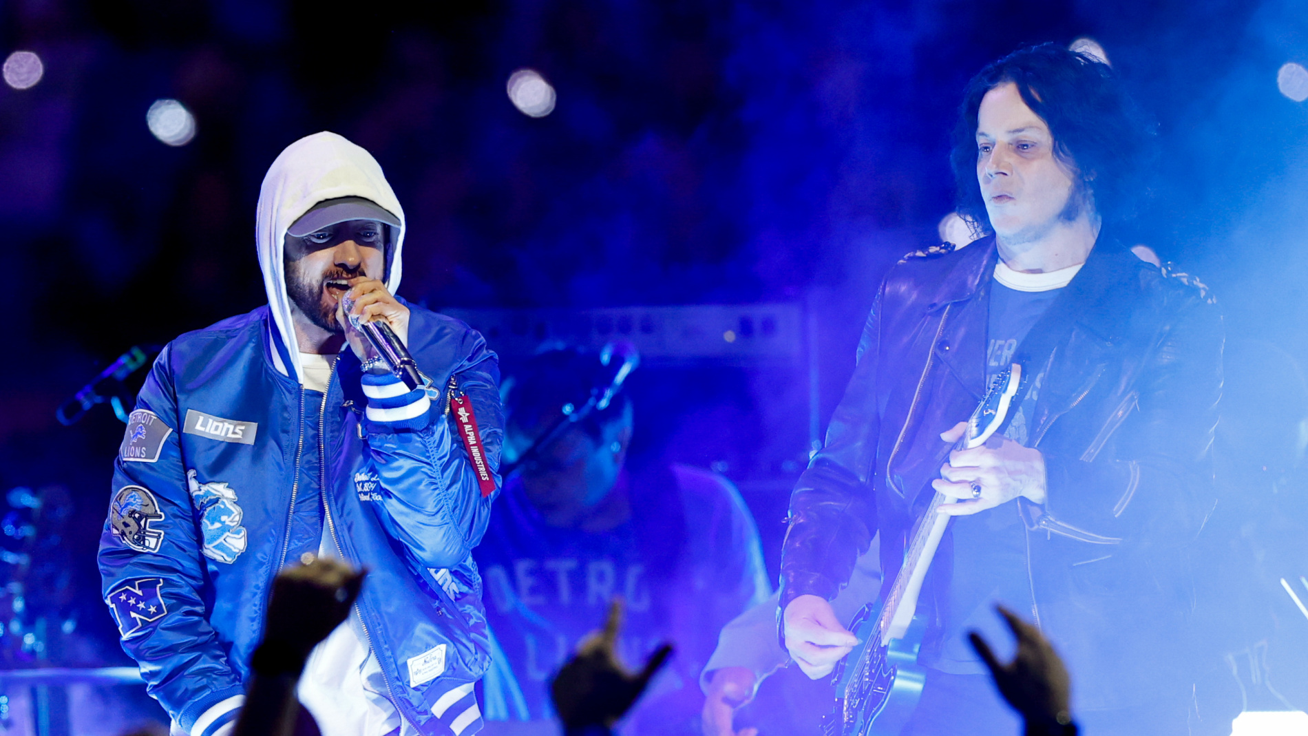 Eminem Joins Jack White For Epic Detroit Lions Thanksgiving Performance: Watch Eminem Joins Jack White For Epic Detroit Lions Thanksgiving Performance: Watch