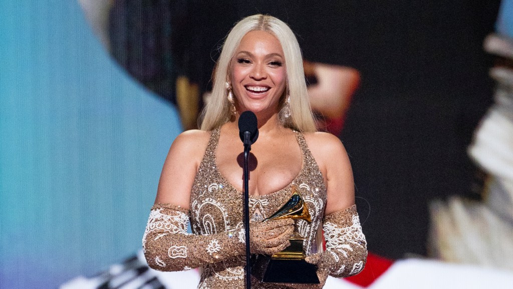 Beyoncé Is Officially A Billionaire